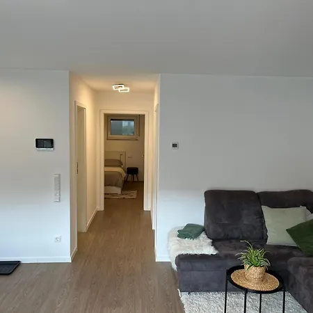 Modernes Mit Grosser Terrasse & Parkplatz Daire *